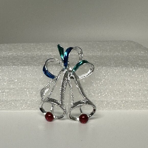 Vintage GERRY'S Christmas BELL Brooch Pin Silver Tone Enamel 2-1/4" Beautiful - Picture 10 of 12